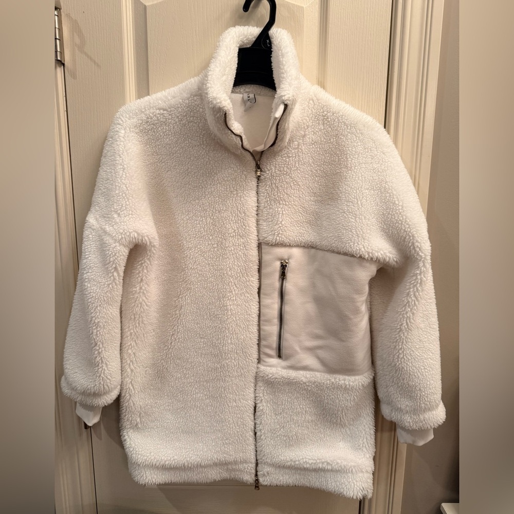 Varley white  Sherpa Jacket. Full zip. Size small